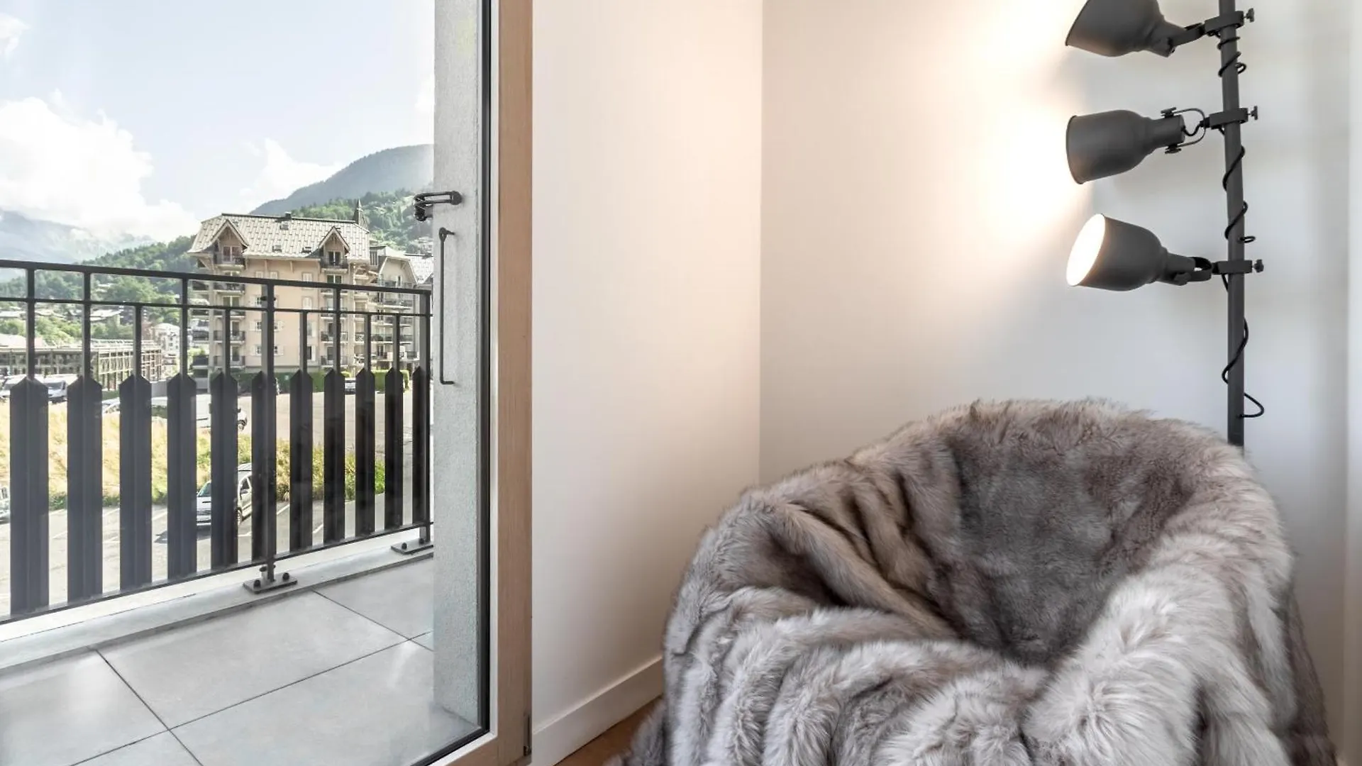 Apartment Le 202 - Proche Telecabine - Vue Montagne Saint-Gervais-les-Bains France